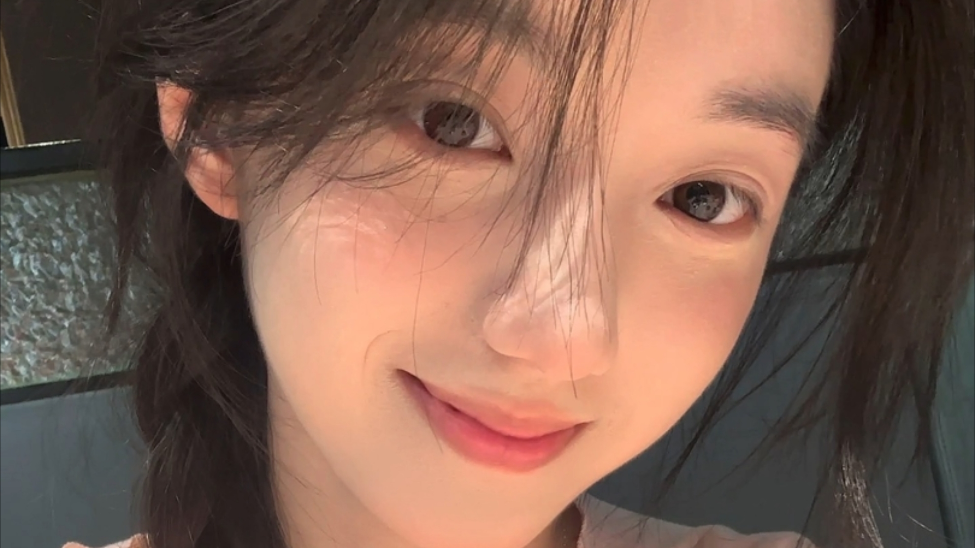 新疆阿瓦提：水稻插秧机械化 加速农田“披”绿装